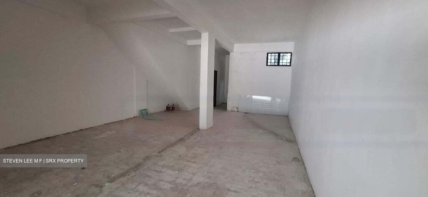 709 ANG MO KIO AVENUE 8 (D20), Shop House #456575621